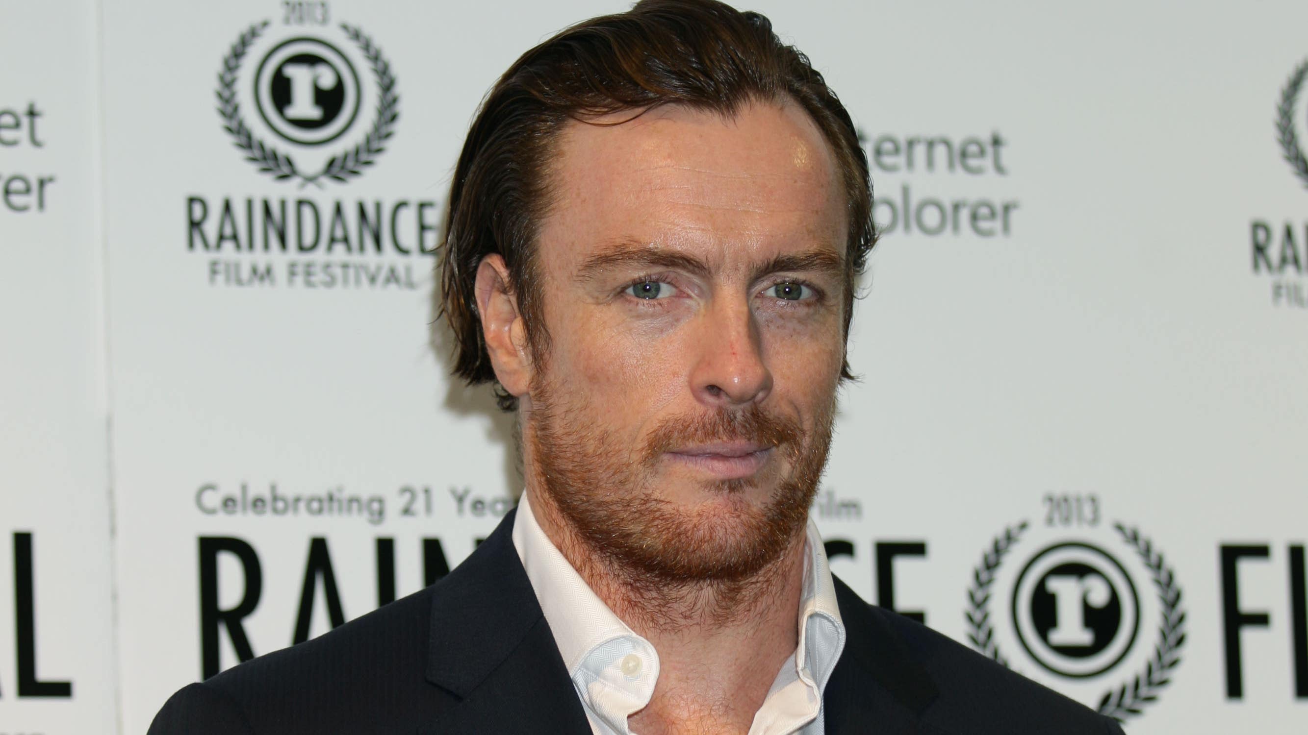 Toby Stephens joins Spanish wedding special of The Split as cast returns