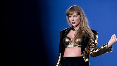 Swifties Call Expectant Mother a ‘Boss’ as She Sings Through Contractions at the Eras Tour