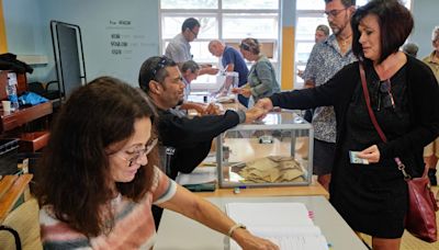 French Far-Right Gains Momentum In First Round Of Elections, Eyes Power - News18