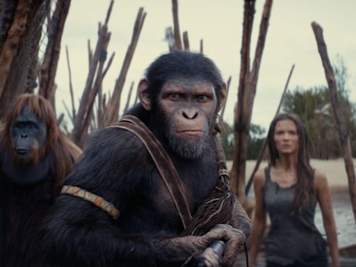 Review: The simians sizzle, but story fizzles in new 'Kingdom of the Planet of the Apes'