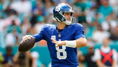 Giants sticking with Daniel Jones at quarterback in 2024