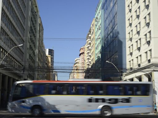 Motoristas de ônibus deixam profissão por medo em Niterói