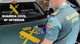 La Guardia Civil detiene a un vecino de Poio por distribuir droga conduciendo una moto sin puntos en el carné