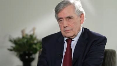 Gordon Brown asks Met to launch fresh probe into phone hacking amid 'cover up' allegations