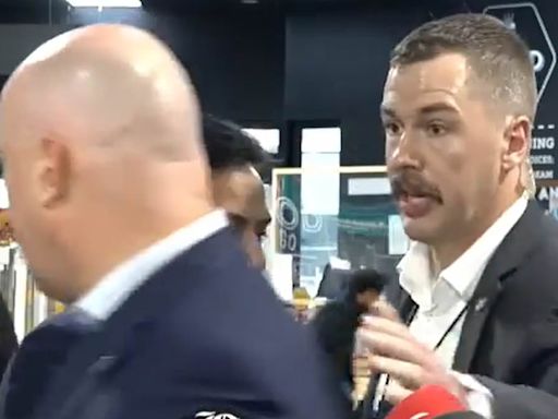 Dramatic moment bodyguards rush New Zealand PM out of press conference