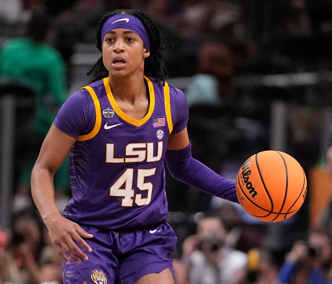 Unable to get on a WNBA roster, ex-LSU star Alexis Morris signs with Globetrotters, plays overseas