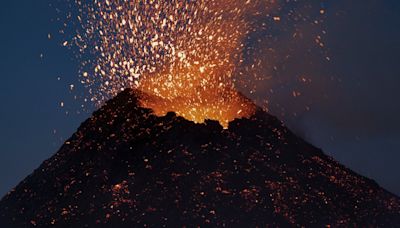 El Etna entra en erupción