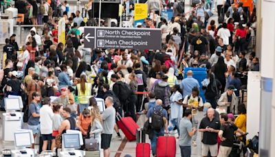 2,800 US flights are canceled as a global computer outage wreaks havoc on businesses, 911 systems and government agencies | CNN Business