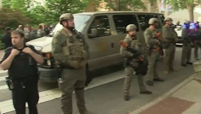 Police at UNC Chapel Hill detain at least 30 anti-Israel protesters, crowds try to force into buildings