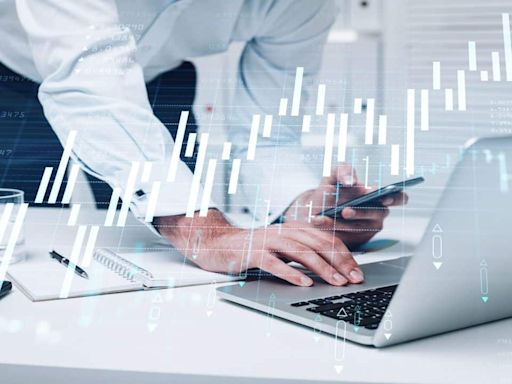 Moneycontrol Pro Panorama | Do alcobev companies justify trading at FMCG valuations?