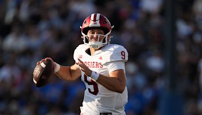 Indiana football vs UCLA live updates: Kurtis Rourke cooking, Hoosiers lead 42-13 in 4Q