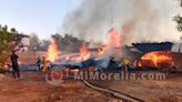 En Apatzingán; arde en llamas galera de aserradero en la colonia El Varillero