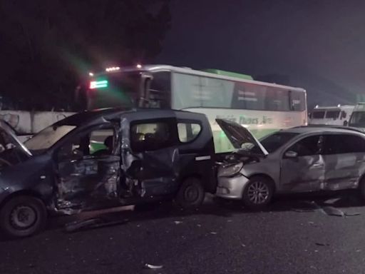 Más de 15 autos involucrados en un choque múltiple en la Autopista Buenos Aires-La Plata