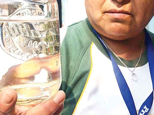 Ya reciben agua sin olor en la Benito Juárez; rechazan usarla