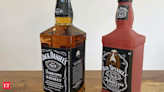 How did black slave make sour-mash Jack Daniel whiskey for which US is known today?