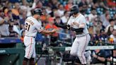 Jonrón de Flores ayuda a Gigantes a vencer 4-2 a Astros