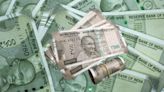 India Lowers Fiscal Deficit Target to 4.9% of GDP for FY25