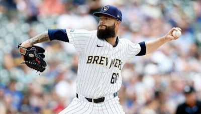 Brewers' Keuchel elects free agency after DFA