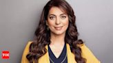 Juhi Chawla recalls her first meet with Shah Rukh Khan, Says, He was skinny, had fat nose, I felt cheated" | Hindi Movie News - Times of India