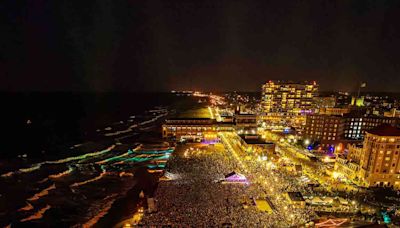 Bruce Springsteen Sings Emotional Duet with Wife Patti in Homecoming Performance at Sea.Hear.Now Music Festival