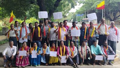 Karnataka Sena Pade protests scams in MUDA - Star of Mysore