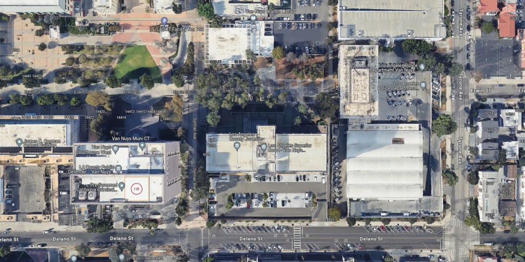 Man allegedly brandishes handgun near Van Nuys Courthouse and LAPD station