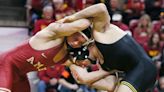 Analysis: Thoughts on Iowa wrestling's Cy-Hawk victory, including Hawkeyes' poise