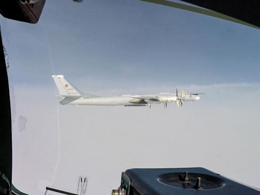 US and Canada intercept Russian and Chinese bomber jets near Alaska