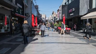 Día del Trabajador: los comercios no abrirán este miércoles | apfdigital.com.ar