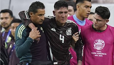 Edson Álvarez sale entre lágrimas; pésimas noticias para Jaime Lozano y Selección Mexicana | El Universal