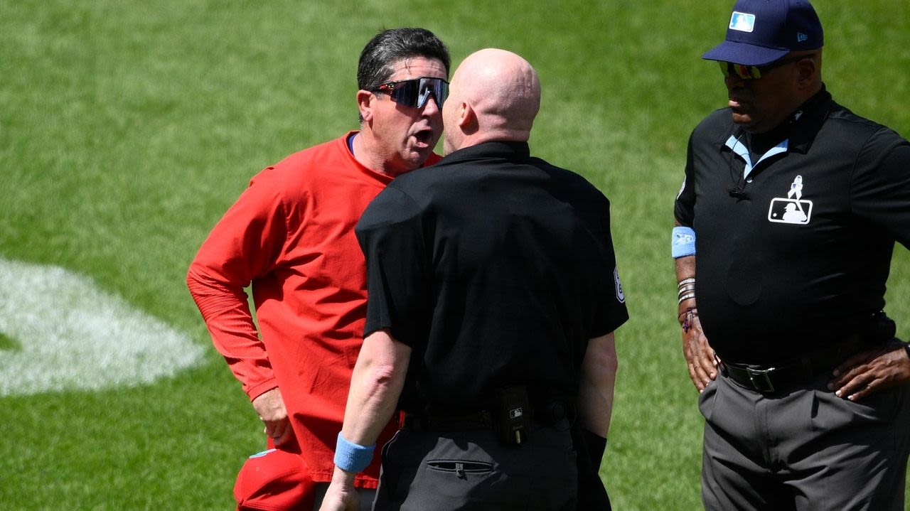 Phillies manager Rob Thomson ejected in the 6th inning during an animated argument