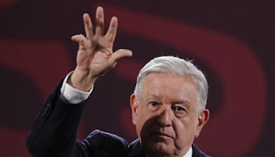 López Obrador dice que Sheinbaum "supo escoger" su gabinete para "garantizar continuidad"