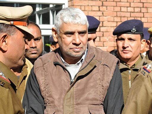 The Rise And Fall Of Sant Rampal: From ‘Descendant Of Kabir’ To Life Imprisonment