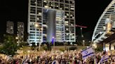 Tens of thousands of Israelis turn out calling for a hostage deal