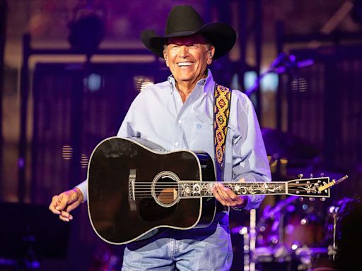 George Strait Breaks Record for Largest Ticketed Concert in U.S. History with Over 110,000 People in Attendance