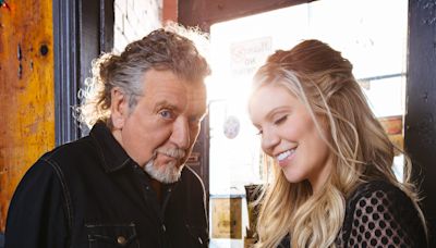Robert Plant, Alison Krauss are a bewitching pair onstage with Zeppelin and their own songs
