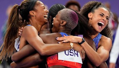 How did Team USA do in the women’s 4x400 relay?