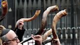 A Jewish chorus blowing on the shofar marks 155 days of captivity for the hostages in Gaza