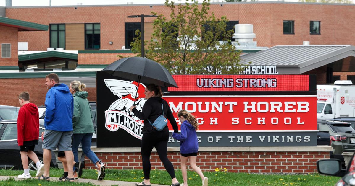 Students describe Mount Horeb school shooting: 'I just ran'