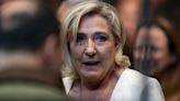 Le Pen acusa a Puigdemont "humillar a Francia" con la campaña del 12M y el líder independentista le responde