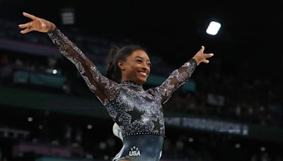Simone Biles tells herself these 3 words before she competes—everyone should try it, Ivy League-trained expert says