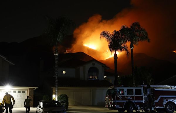 Airport Fire in Trabuco Canyon in Orange County grows to over 9,000 acres