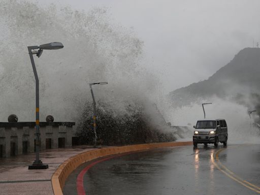 Super Typhoon Krathon – live: Three dead in Philippines as Taiwan braces for storm’s landfall