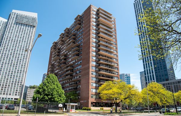 61-year-old resident dies in fire at Downtown Jersey City high-rise