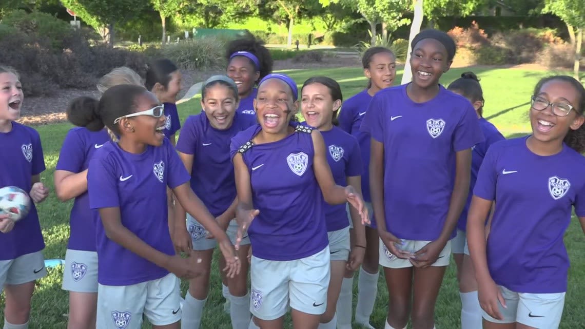 Elk Grove youth soccer team impresses with soccer skills and singing skills