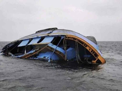 13 fishermen from Andhra Pradesh rescued after boat capsizes off Goa coast