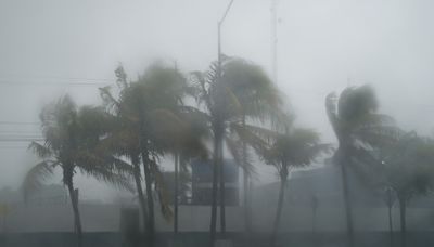 Las imágenes del azote del huracán Beryl a su paso por México tras tocar tierra en Quintana Roo