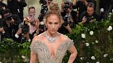 Jennifer Lopez Slammed for Curt Response to Reporter in Viral Met Gala Clip: 'Such a Sweetie'