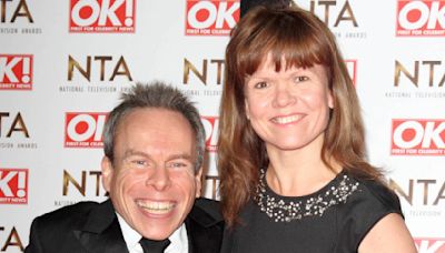 'Harry Potter' Star Warwick Davis' Wife Samantha Dead at 53