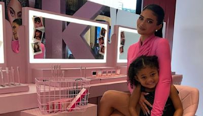 Kylie Jenner Has Strict Germ-Free Rules for Meeting Stormi; Report